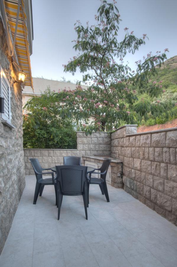 Apartment Dzaleta Sveti Stefan Eksteriør bilde